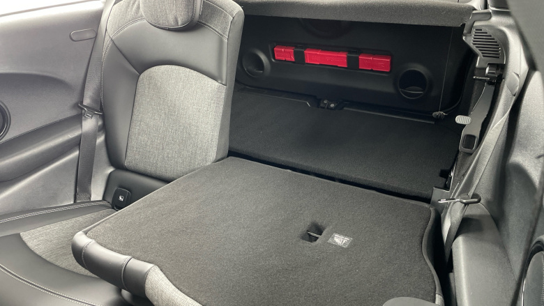 MINI Hatchback 135kW Cooper S Level 2 33kWh 3dr Auto Electric Hatchback